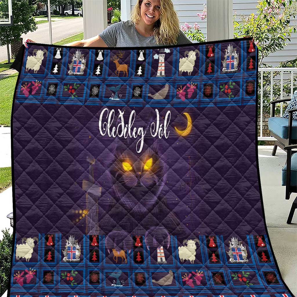 Iceland Christmas Quilt Yule Cat Christmas Lightning Art - Wonder Print Shop
