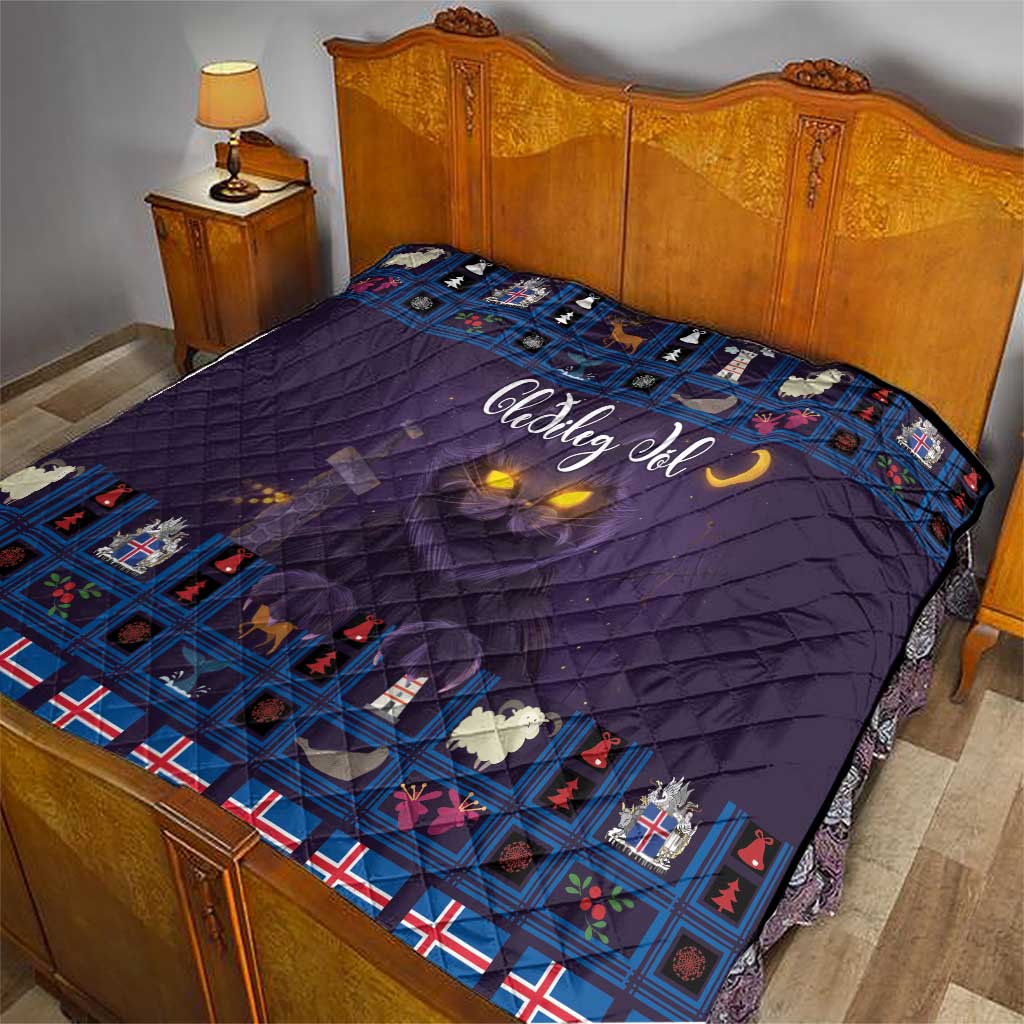 Iceland Christmas Quilt Yule Cat Christmas Lightning Art - Wonder Print Shop