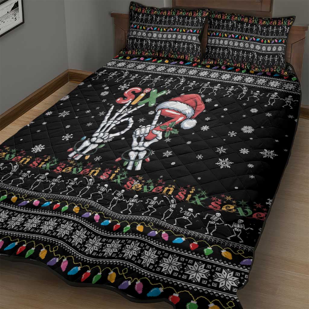 Six Seven Funny Skeleton Fingers Christmas Quilt Bed Set Creepy Santa Skeleton Hands - Wonder Print Shop