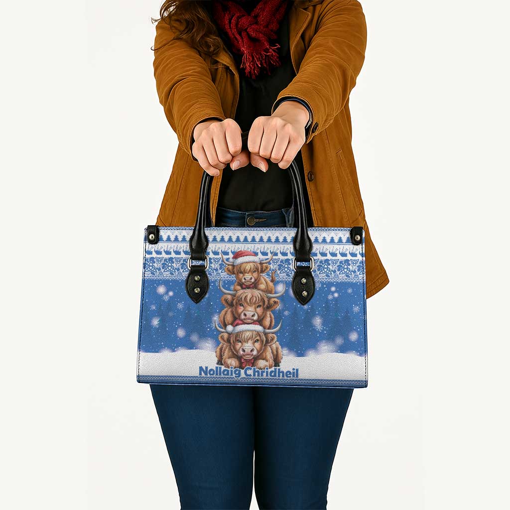 Scotland Highland Cow Christmas Leather Bag Nollaig Chridheil Blue Winter - Wonder Print Shop