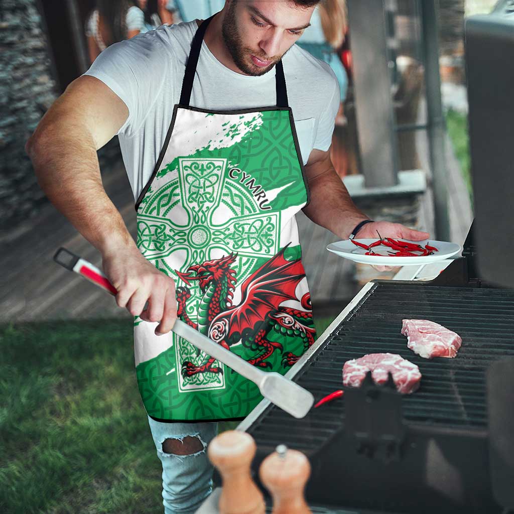 Wales Celtic Cross Apron Cymru Am Byth Green Version - Wonder Print Shop