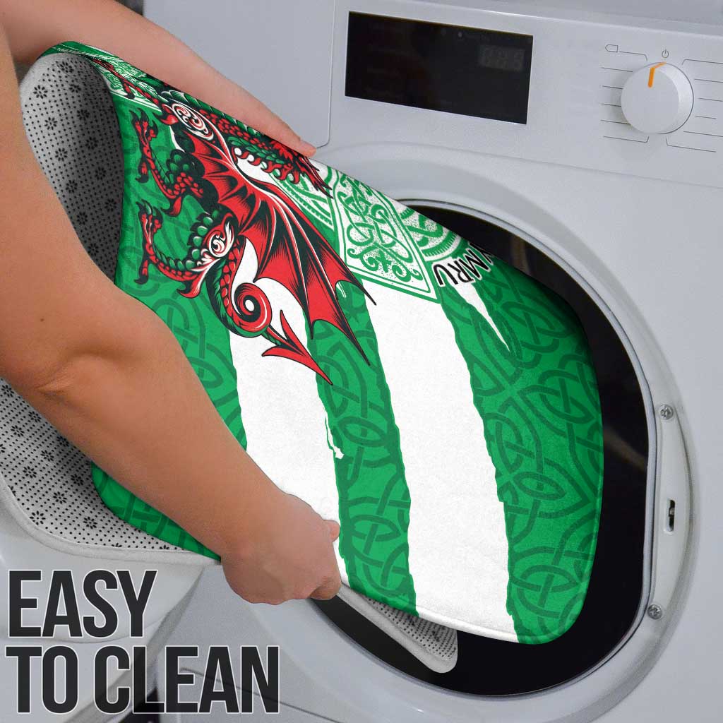 Wales Celtic Cross Bathroom Set Cymru Am Byth Green Version - Wonder Print Shop