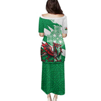 Wales Celtic Cross Family Matching Puletasi and Hawaiian Shirt Cymru Am Byth Green Version - Wonder Print Shop