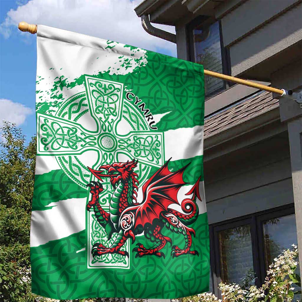 Wales Celtic Cross Garden Flag Cymru Am Byth Green Version - Wonder Print Shop