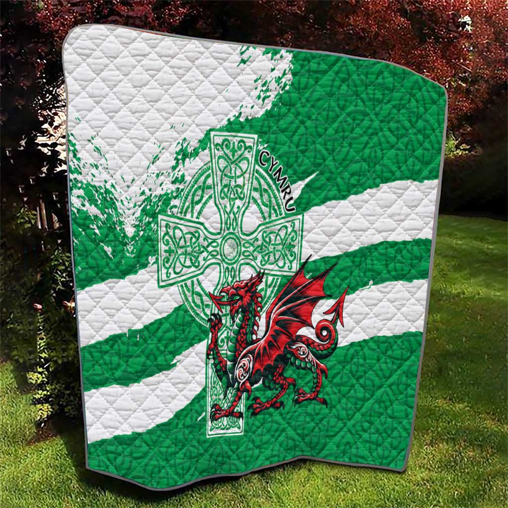 Wales Celtic Cross Quilt Cymru Am Byth Green Version - Wonder Print Shop