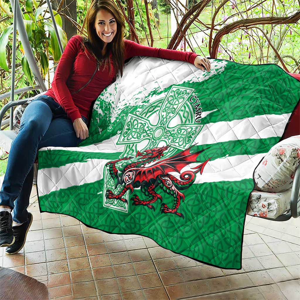 Wales Celtic Cross Quilt Cymru Am Byth Green Version - Wonder Print Shop