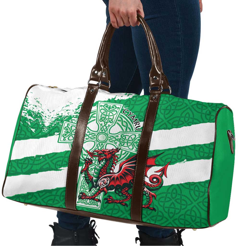 Wales Celtic Cross Travel Bag Cymru Am Byth Green Version - Wonder Print Shop