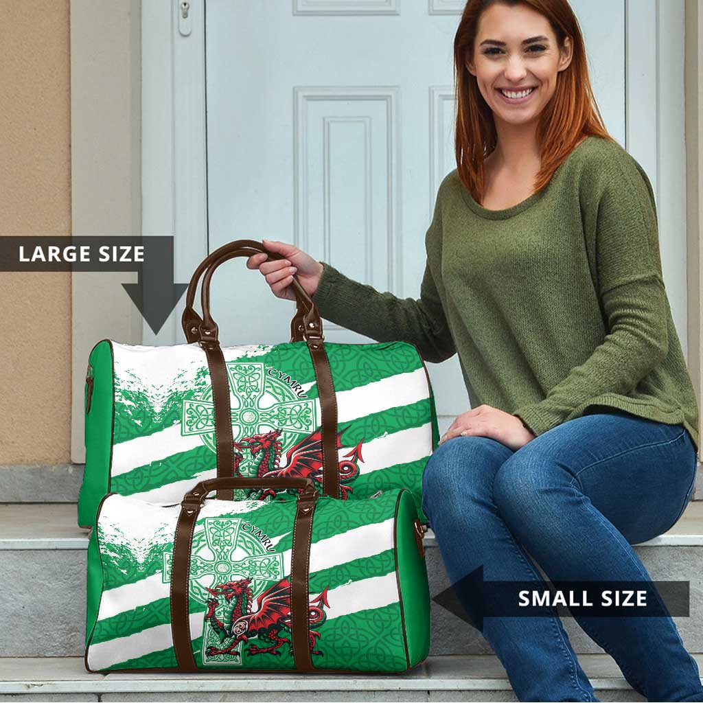 Wales Celtic Cross Travel Bag Cymru Am Byth Green Version - Wonder Print Shop