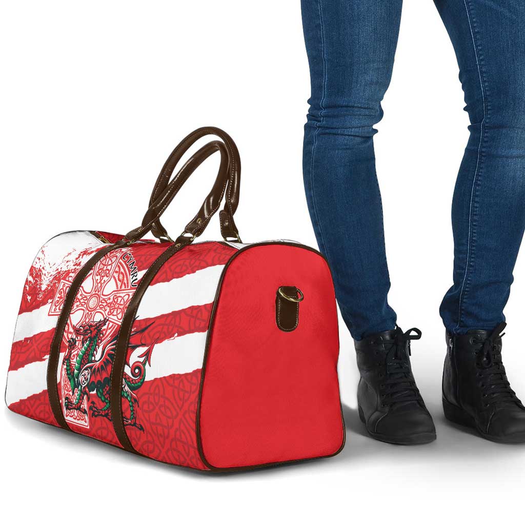 Wales Celtic Cross Travel Bag Cymru Am Byth Red Version - Wonder Print Shop