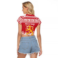Finland Christmas Hannunvaakuna Raglan Cropped T Shirt Hyvaa Joulua Nordic Snow Lion Red Version - Wonder Print Shop
