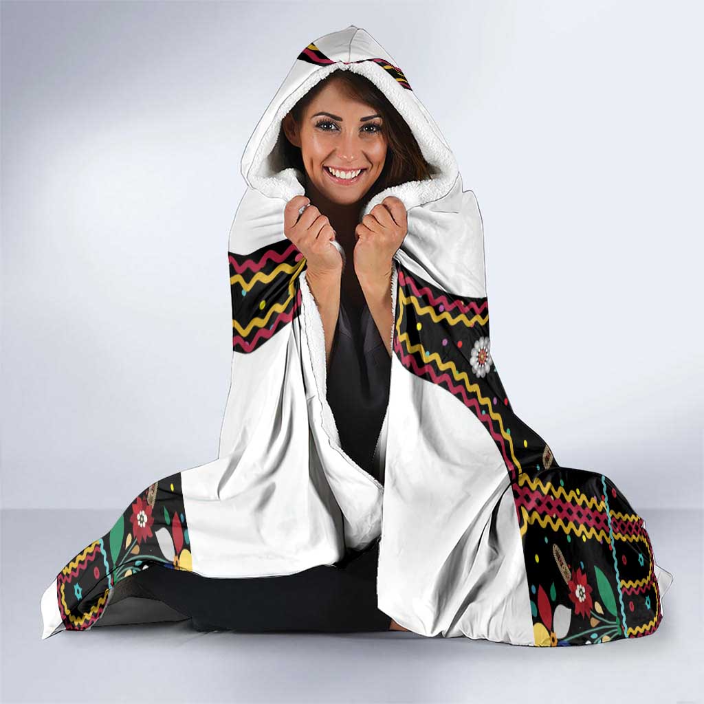 Vintage Polish Gorsecik Hooded Blanket Slavic Floral Folk Art