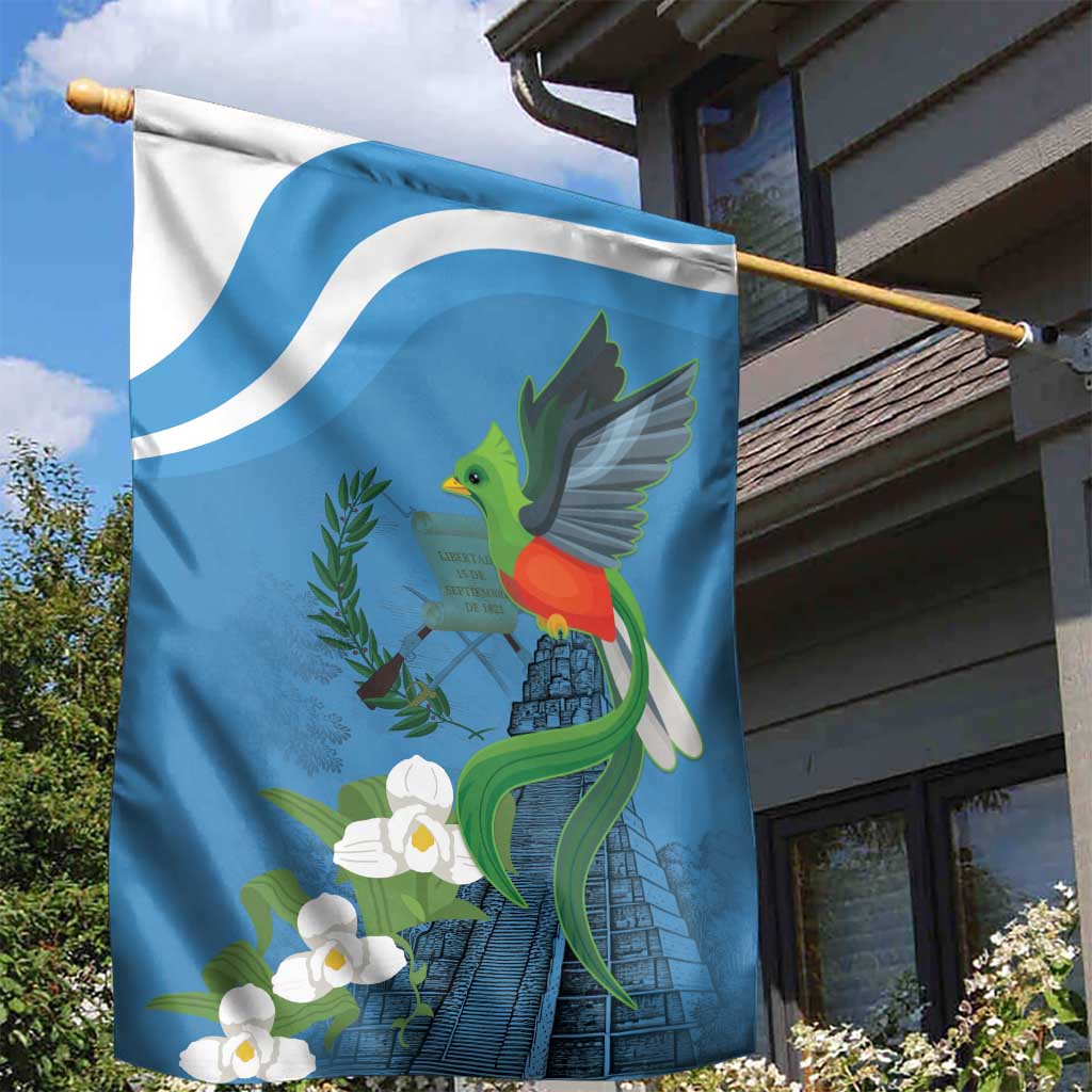 Guatemala Independence Day Garden Flag Guatemalan Quetzal Libre Crezca Fecundo - Wonder Print Shop