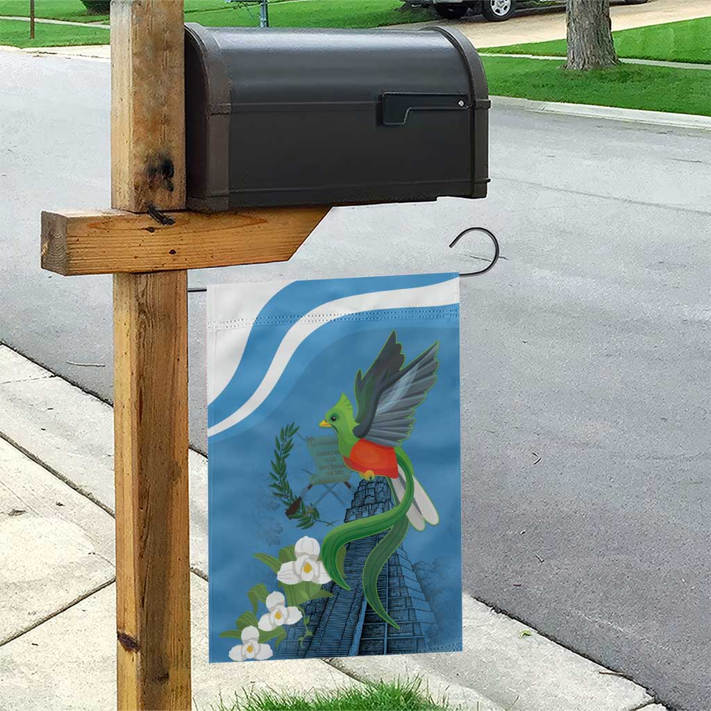 Guatemala Independence Day Garden Flag Guatemalan Quetzal Libre Crezca Fecundo - Wonder Print Shop