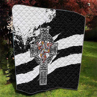Isle of Man Celtic Cross Quilt Triskelion Emblem - Wonder Print Shop