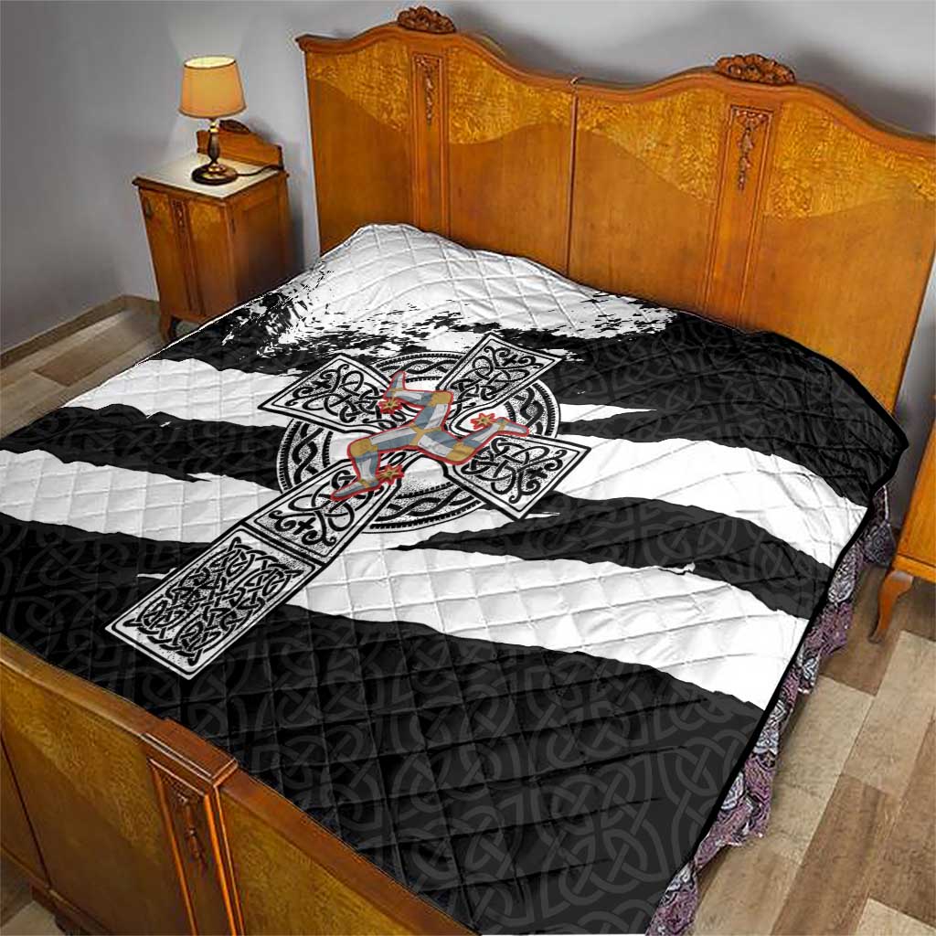Isle of Man Celtic Cross Quilt Triskelion Emblem - Wonder Print Shop