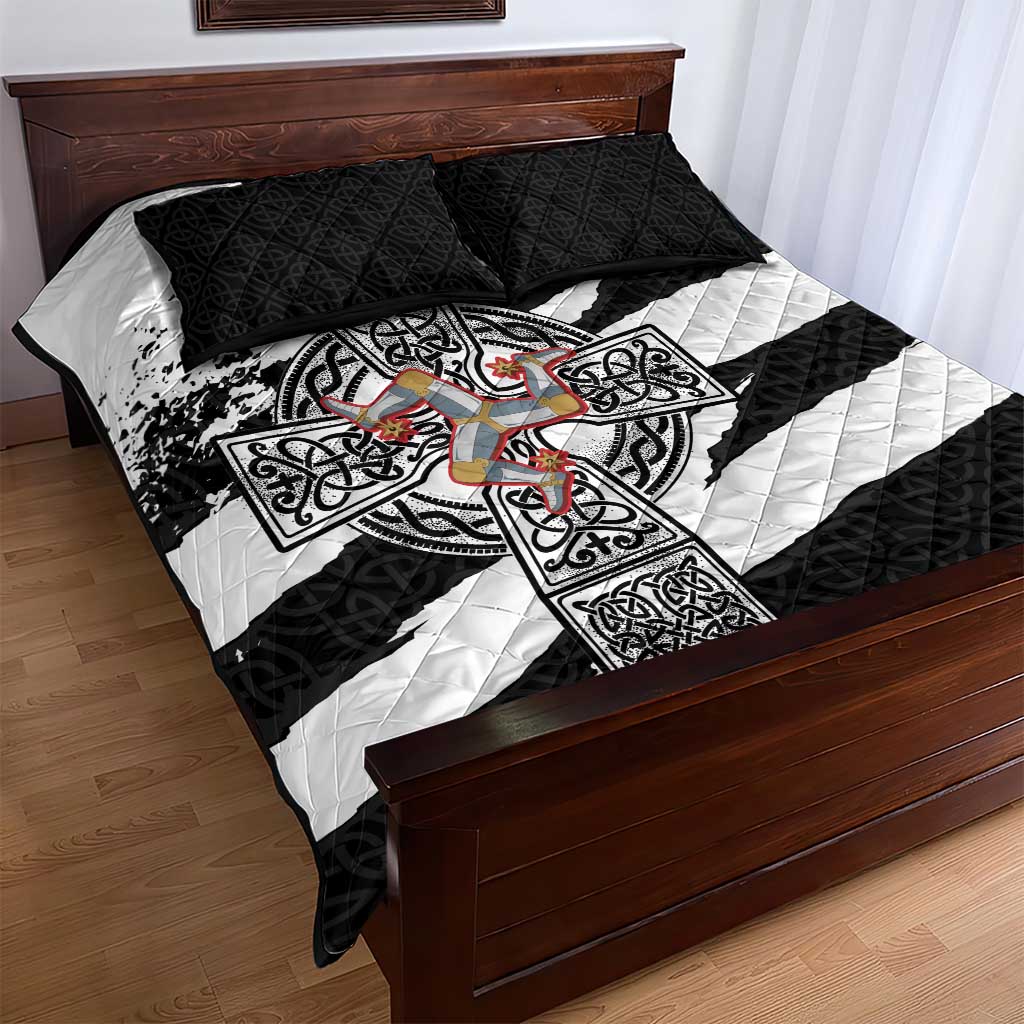 Isle of Man Celtic Cross Quilt Bed Set Triskelion Emblem - Wonder Print Shop