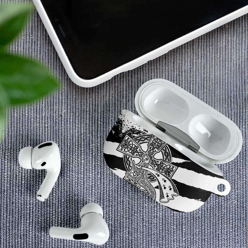 Brittany Celtic Cross AirPods Case Celtic Pattern - Wonder Print Shop