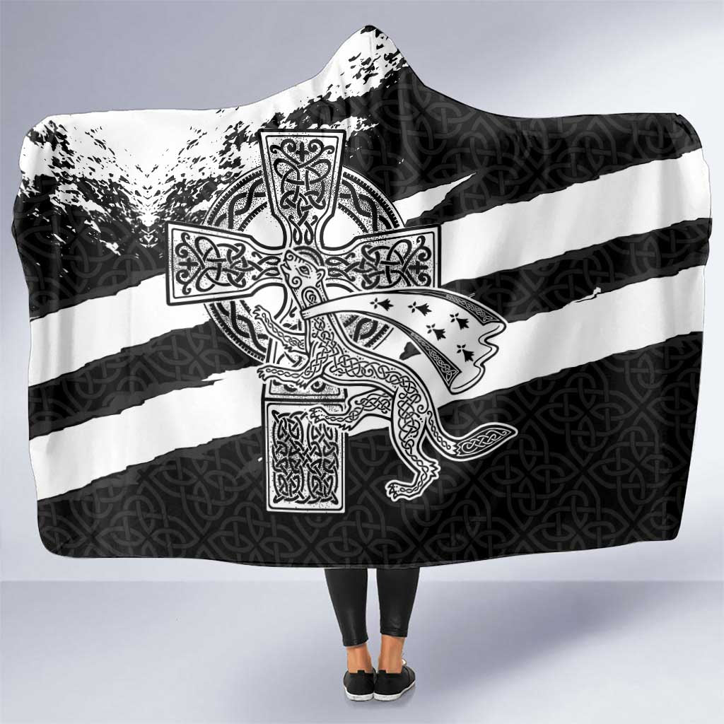 Brittany Celtic Cross Hooded Blanket Celtic Pattern - Wonder Print Shop
