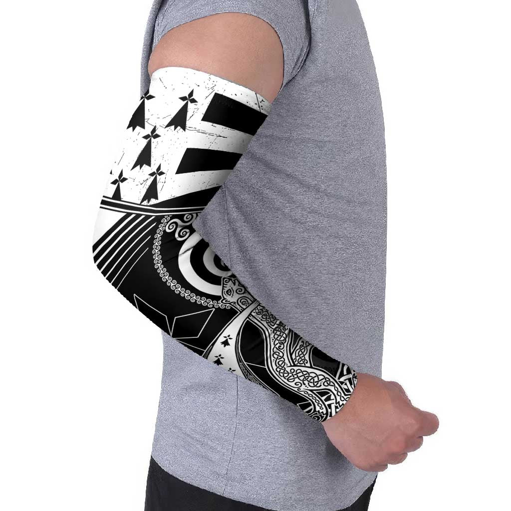 Brittany Ermine Celtic Arm Sleeves Black Celtic Triskels - Wonder Print Shop