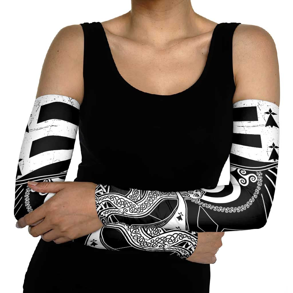Brittany Ermine Celtic Arm Sleeves Black Celtic Triskels - Wonder Print Shop