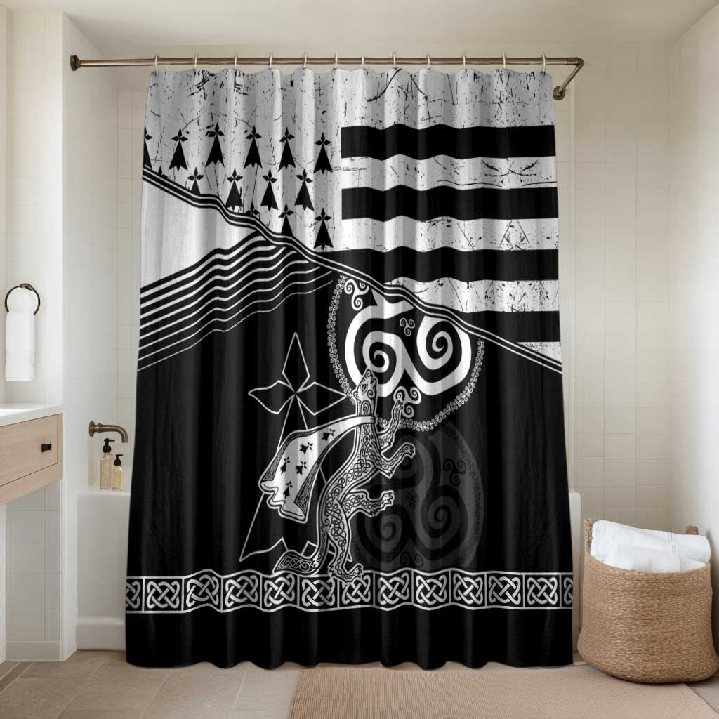 Brittany Ermine Celtic Bathroom Set Black Celtic Triskels - Wonder Print Shop