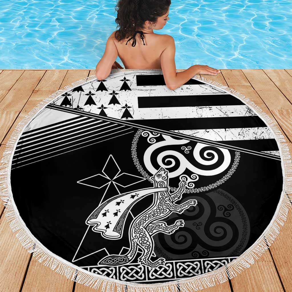 Brittany Ermine Celtic Beach Blanket Black Celtic Triskels - Wonder Print Shop
