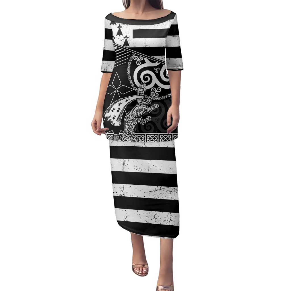 Brittany Ermine Celtic Family Matching Puletasi and Hawaiian Shirt Black Celtic Triskels - Wonder Print Shop