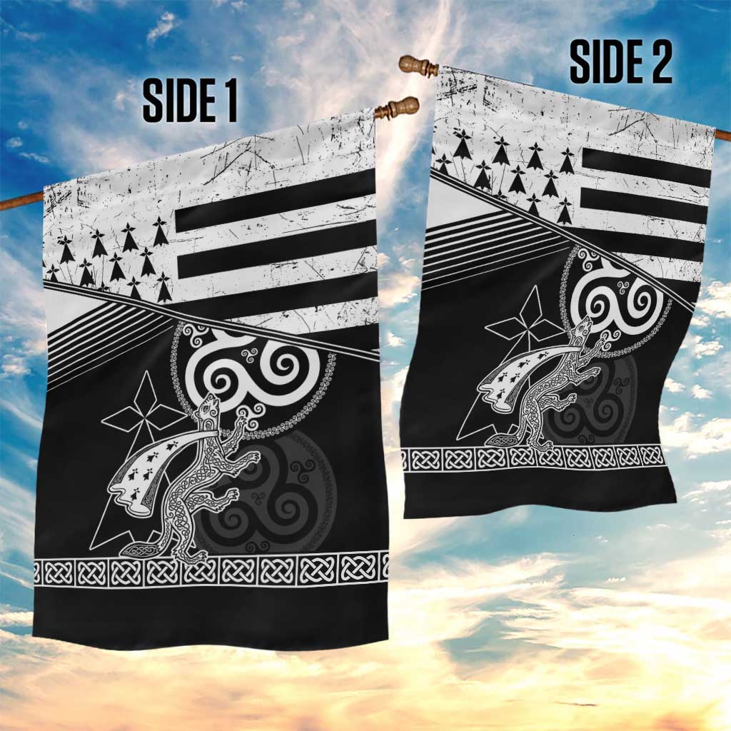 Brittany Ermine Celtic Garden Flag Black Celtic Triskels - Wonder Print Shop