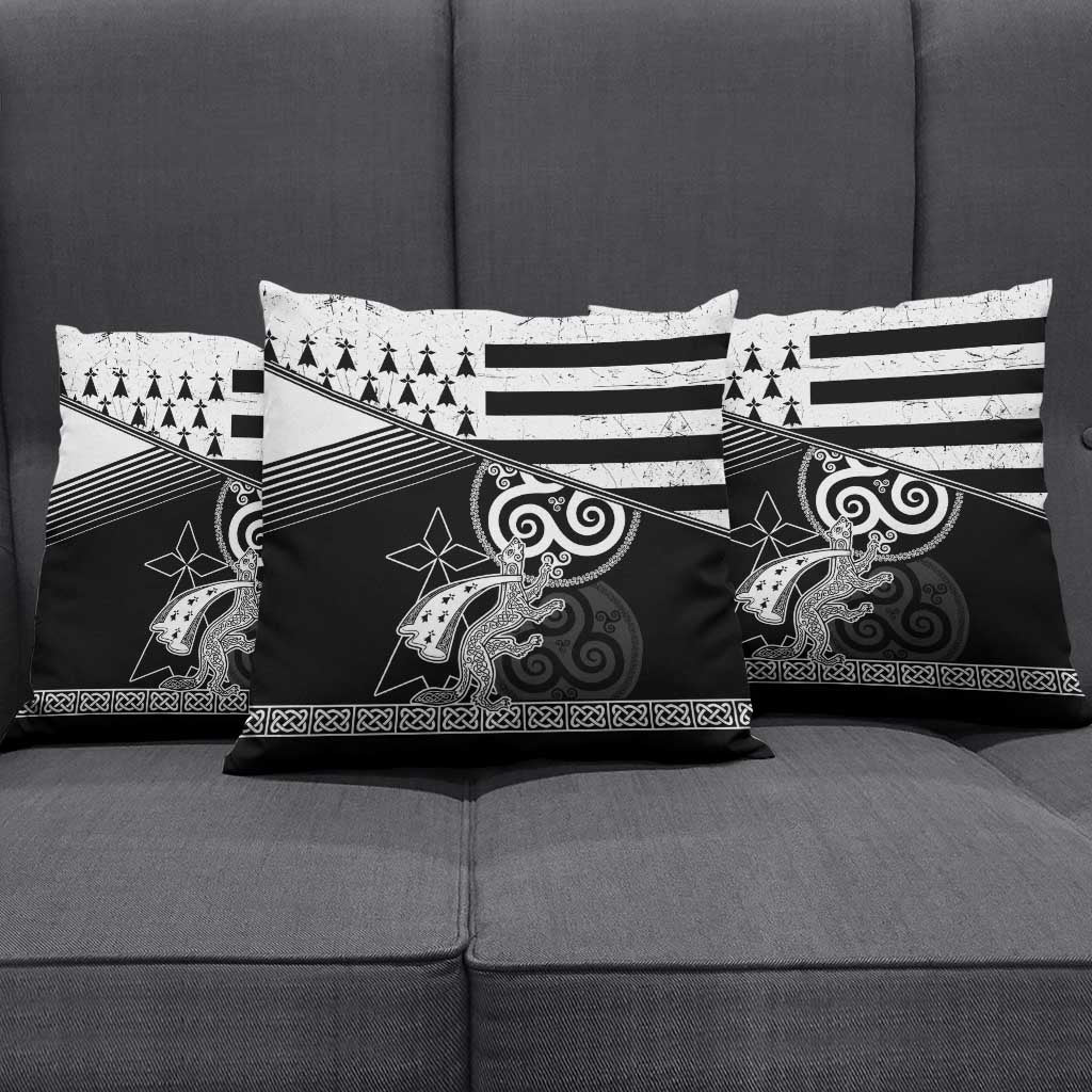 Brittany Ermine Celtic Pillow Cover Black Celtic Triskels - Wonder Print Shop