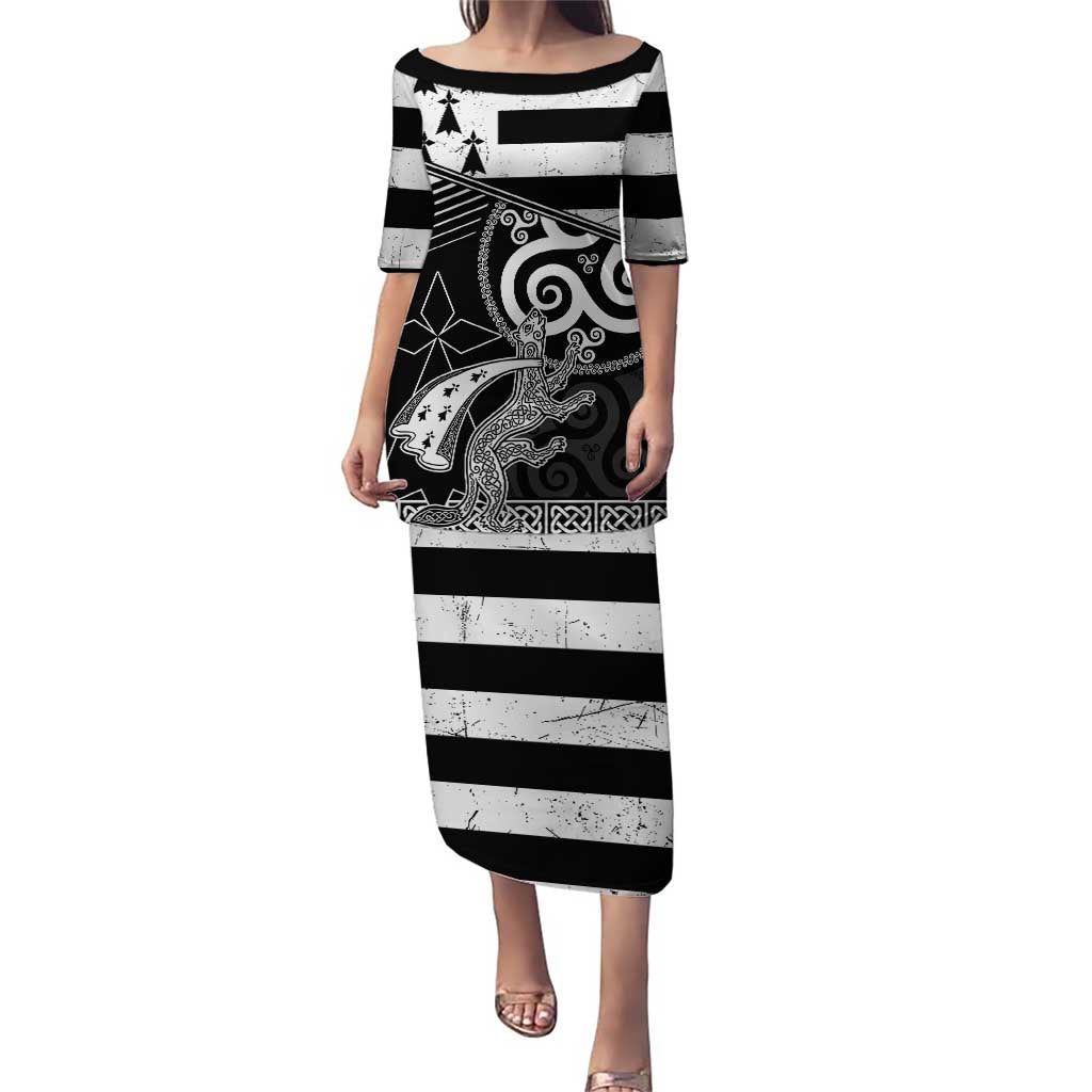 Brittany Ermine Celtic Puletasi Black Celtic Triskels - Wonder Print Shop