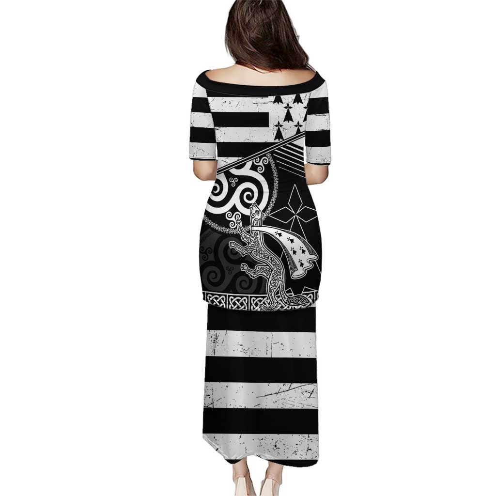Brittany Ermine Celtic Puletasi Black Celtic Triskels - Wonder Print Shop