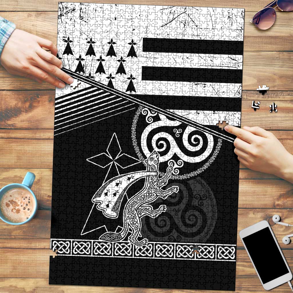 Brittany Ermine Celtic Puzzle Black Celtic Triskels - Wonder Print Shop