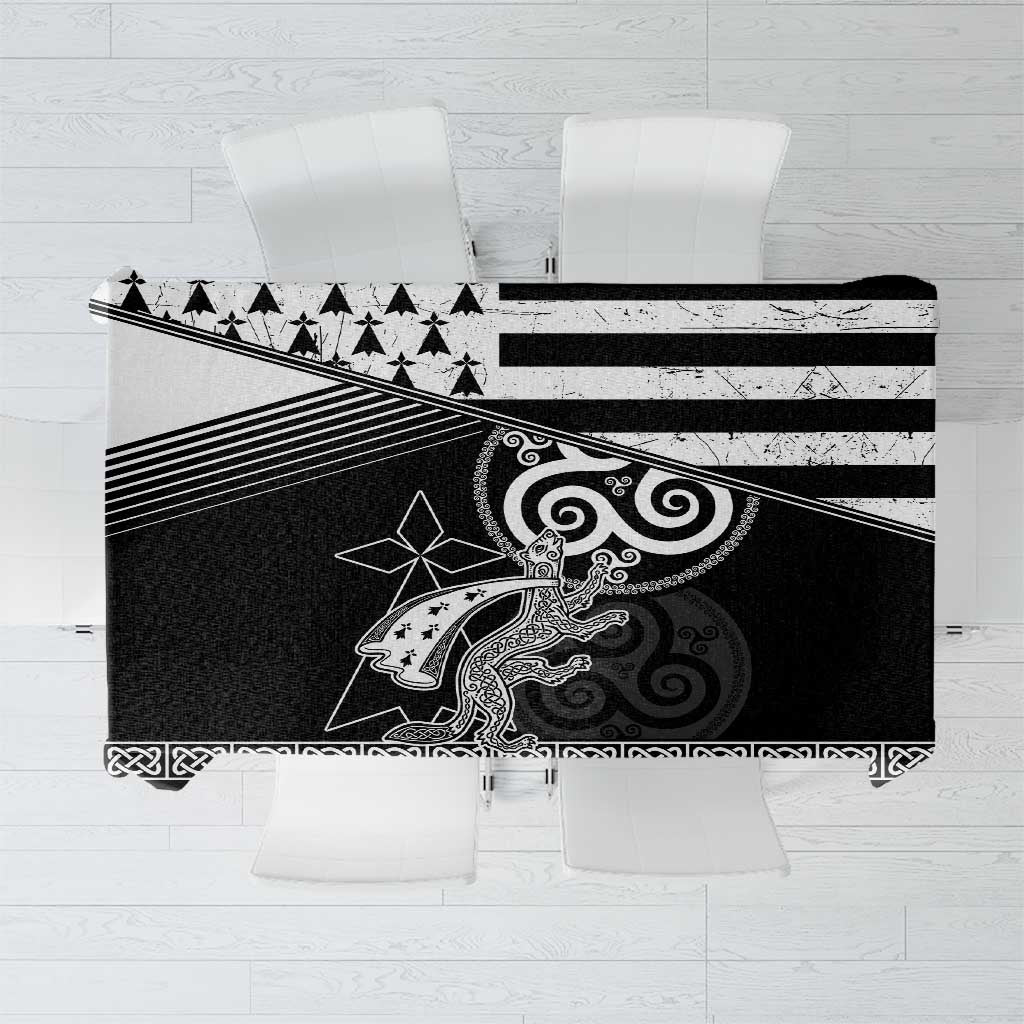 Brittany Ermine Celtic Tablecloth Black Celtic Triskels - Wonder Print Shop