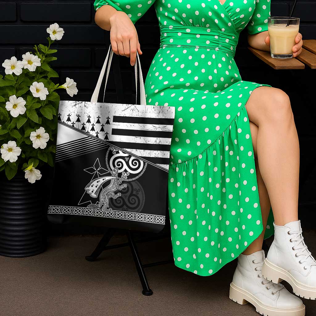 Brittany Ermine Celtic Tote Bag Black Celtic Triskels - Wonder Print Shop