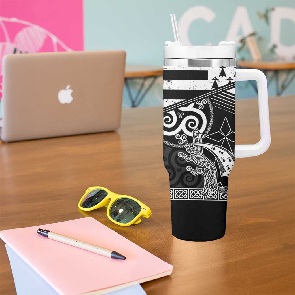 Brittany Ermine Celtic Tumbler With Handle Black Celtic Triskels - Wonder Print Shop