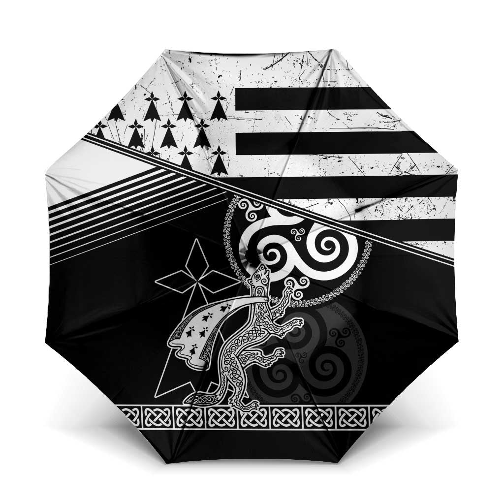 Brittany Ermine Celtic Umbrella Black Celtic Triskels - Wonder Print Shop