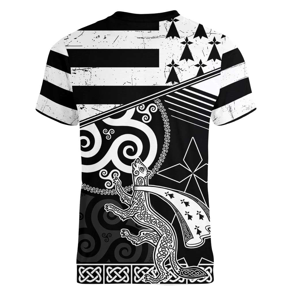 Brittany Ermine Celtic Women V-Neck T-Shirt Black Celtic Triskels - Wonder Print Shop
