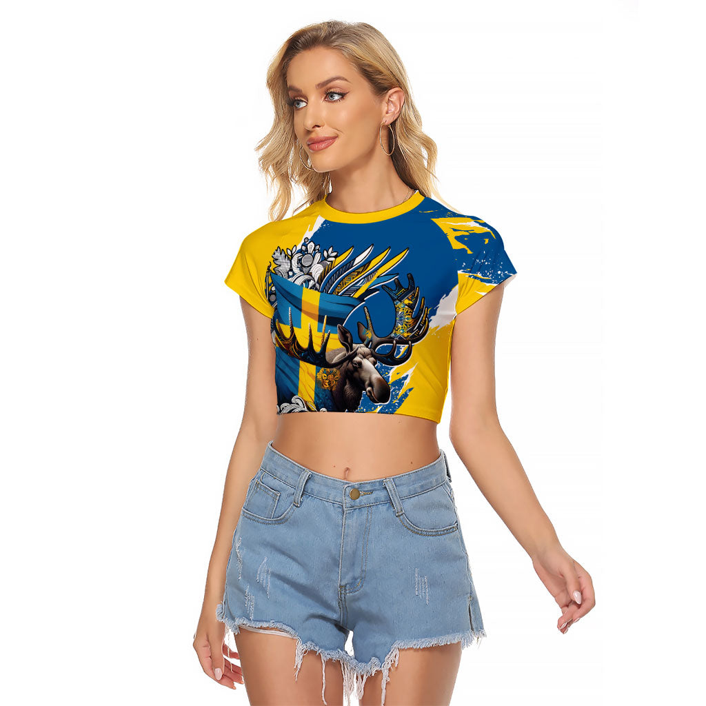 Sweden Flag Day Raglan Cropped T Shirt Majestic Elk Floral Nordic Heritage