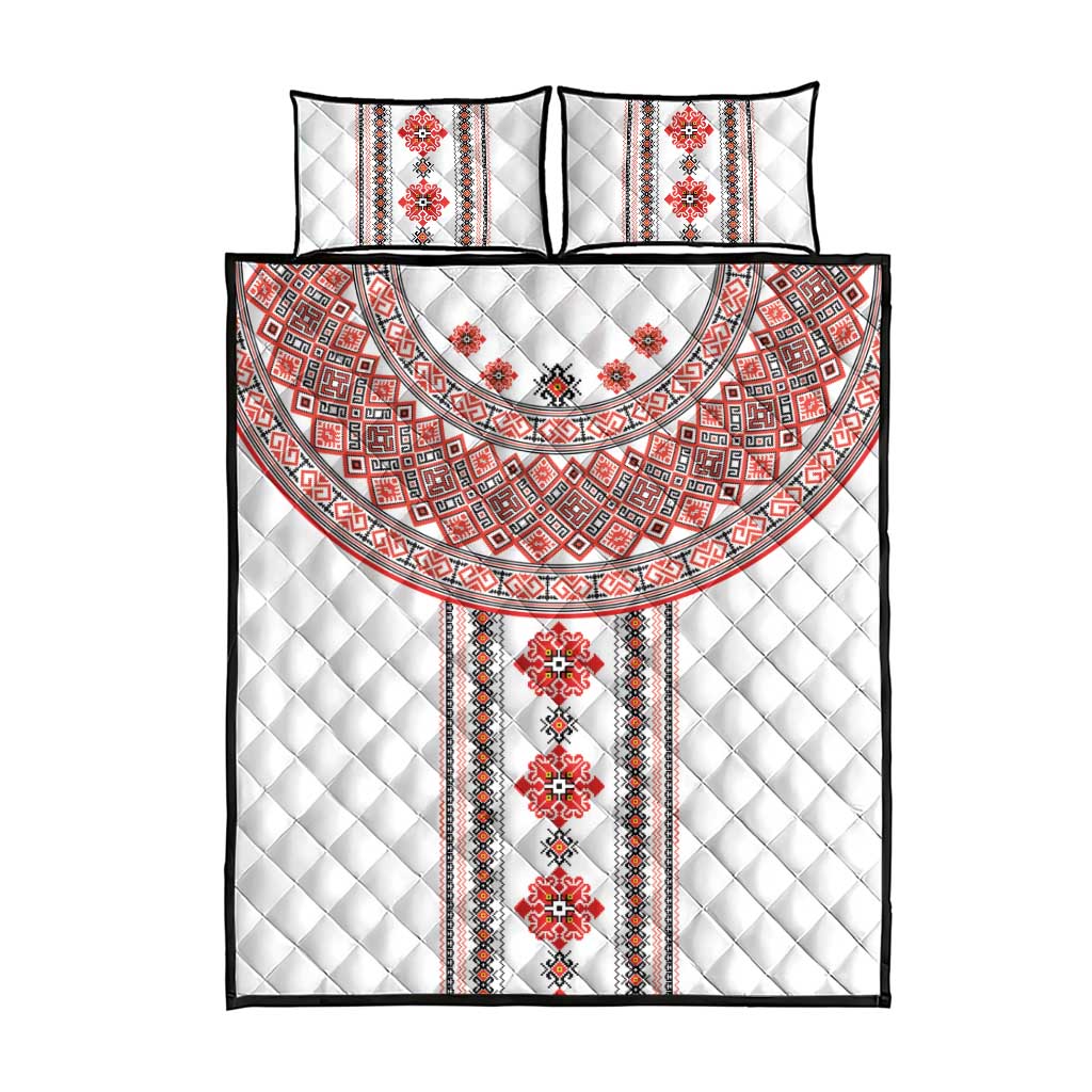 Bulgarian Embroidery Style Seamless Pattern Quilt Bed Set