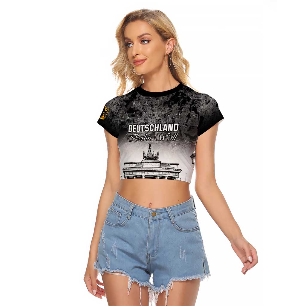 Personalized Germany Berlin Wall Raglan Cropped T Shirt Tag der Deutschen Einheit