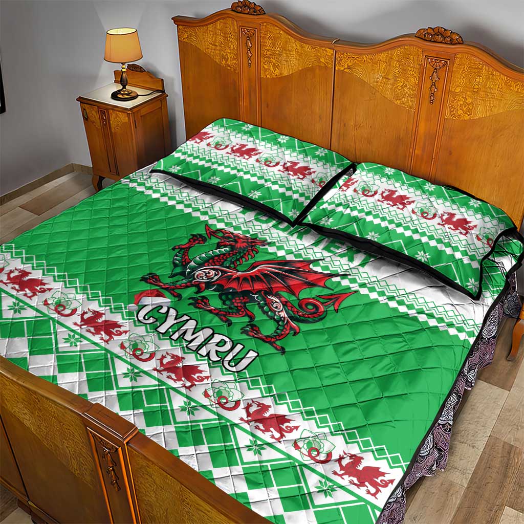 Personalized Wales Christmas Dragon Quilt Bed Set Nadolig Llawen Green Version - Wonder Print Shop