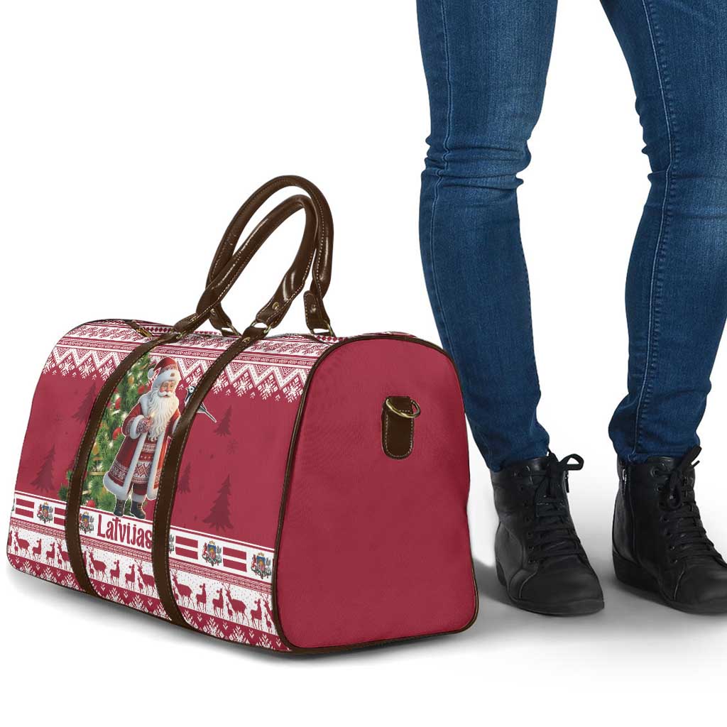 Latvia Christmas Travel Bag Ziemassvetku Vecitis Christmas Pattern - Wonder Print Shop