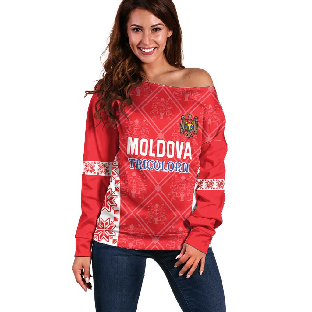 Custom Moldova Football Off Shoulder Sweater Tricolorii Tree Of Life Red Version - Wonder Print Shop