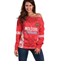 Custom Moldova Football Off Shoulder Sweater Tricolorii Tree Of Life Red Version - Wonder Print Shop