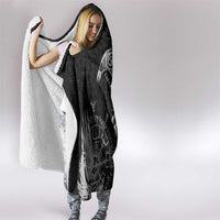 Faroe Islands Viking Ravens Hooded Blanket Vegvisir Runes Pattern - Wonder Print Shop
