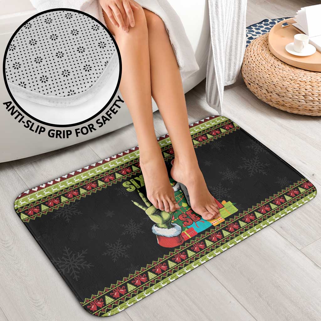 Six Seven Christmas Bathroom Set Funny Santa and Green Hands - Wonder Print Shop