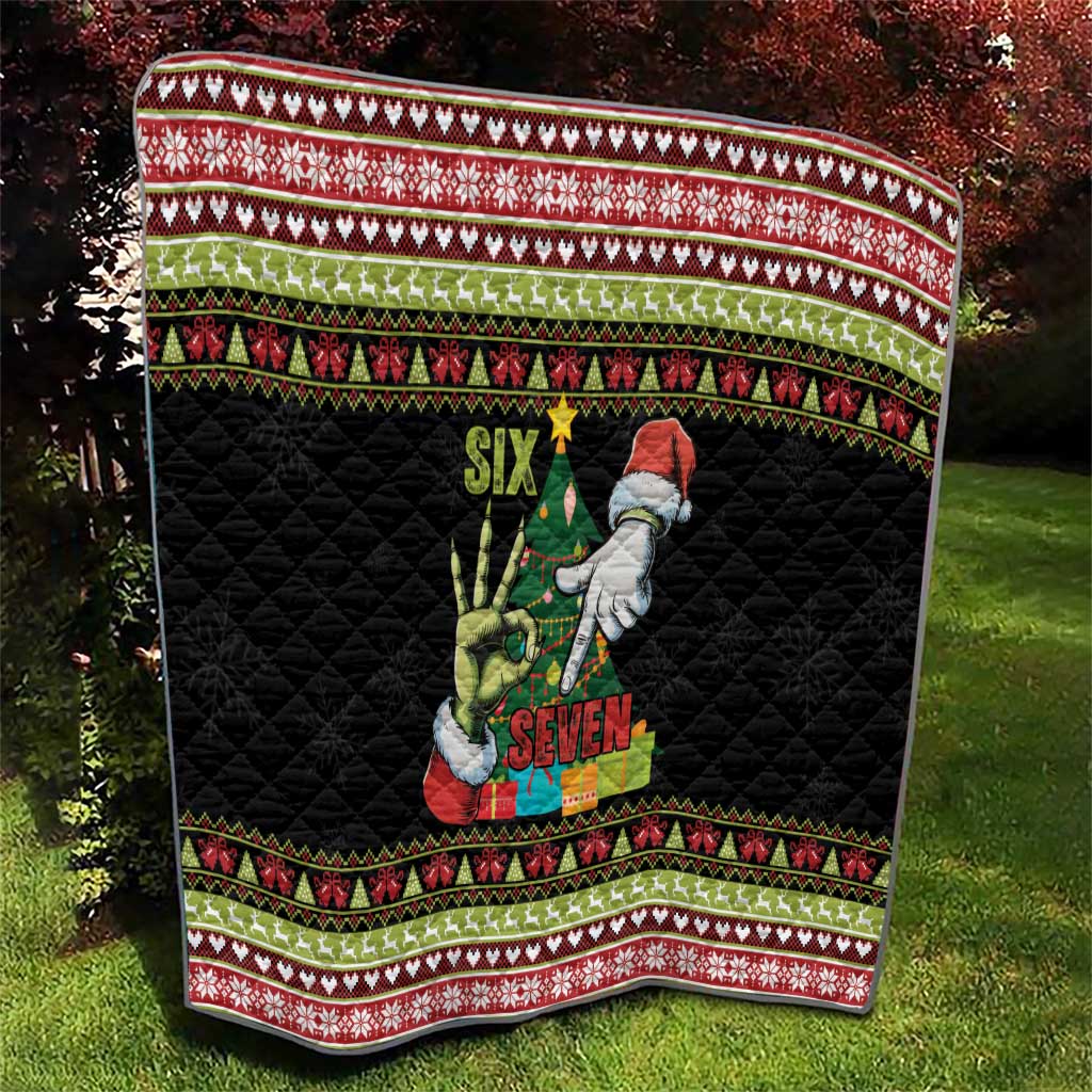 Six Seven Christmas Quilt Funny Santa and Green Hands - Wonder Print Shop