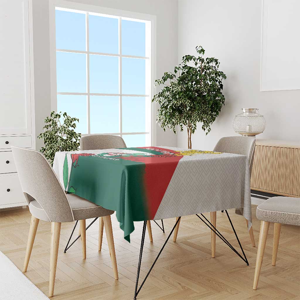 Personalized Bulgaria Unification Day Tablecloth Lion Rampant Red Rose