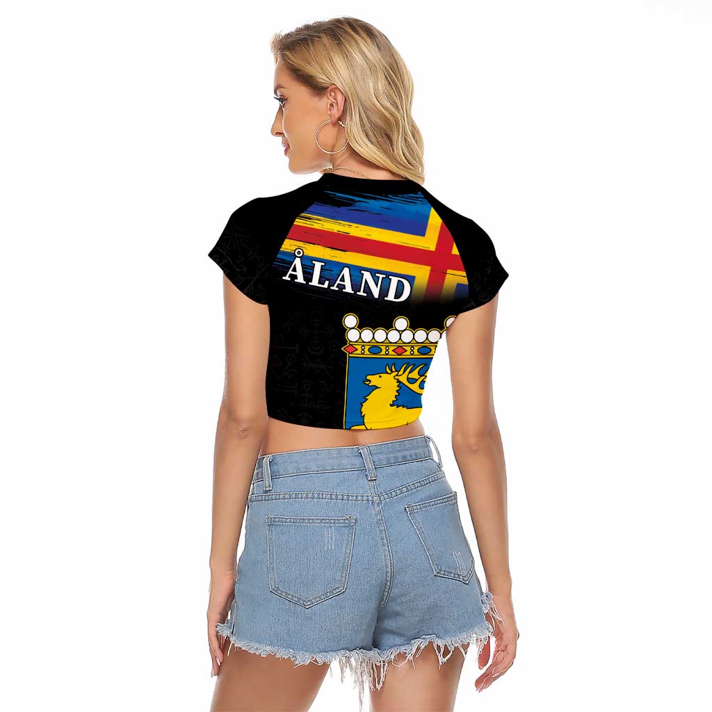 Happy Aland's Autonomy Day Raglan Cropped T Shirt Coat Of Arms