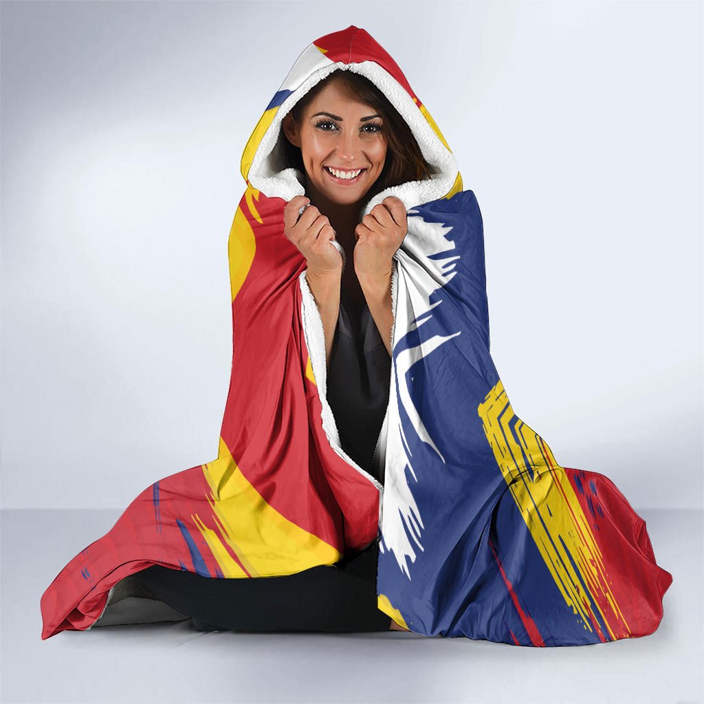 Personalized Romania Flag Day Hooded Blanket Royal Eagle Patriotic Heritage